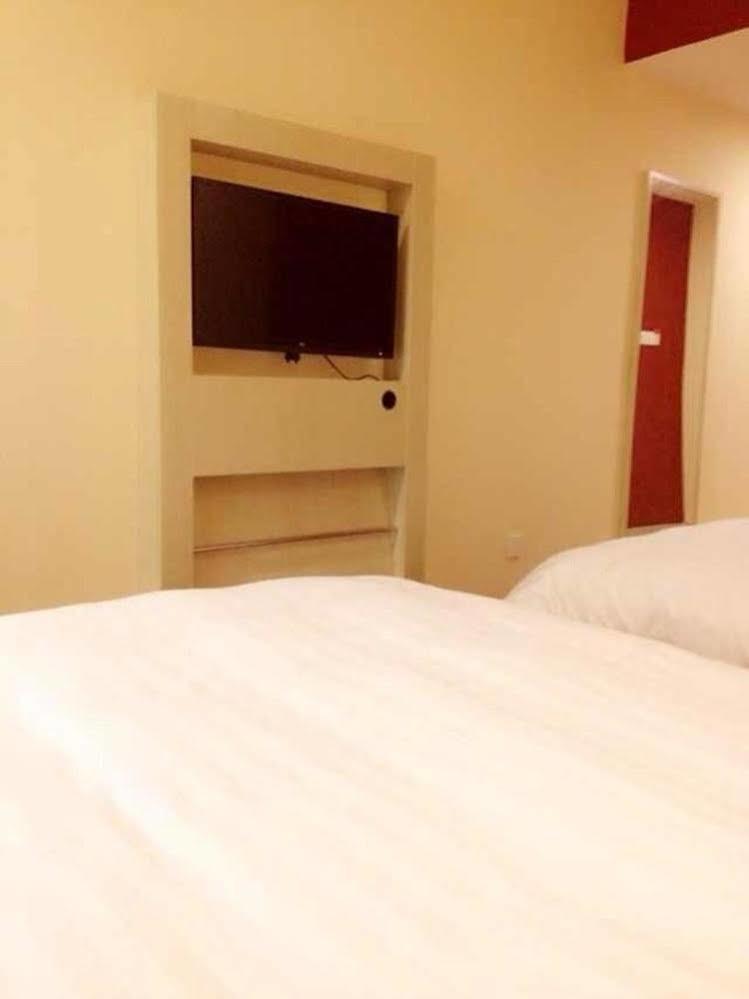Hanting Hotel Shanghai Jiaotong University Jiangchuan Road Second Branch Exteriör bild